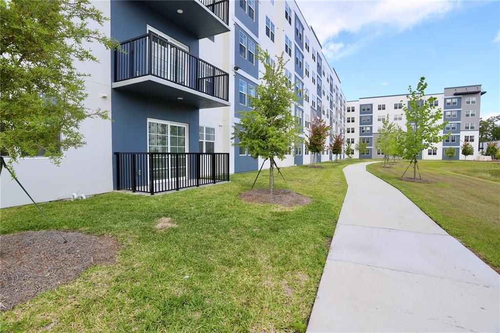 For Rent: $2,100 (2 beds, 2 baths, 1085 Square Feet)