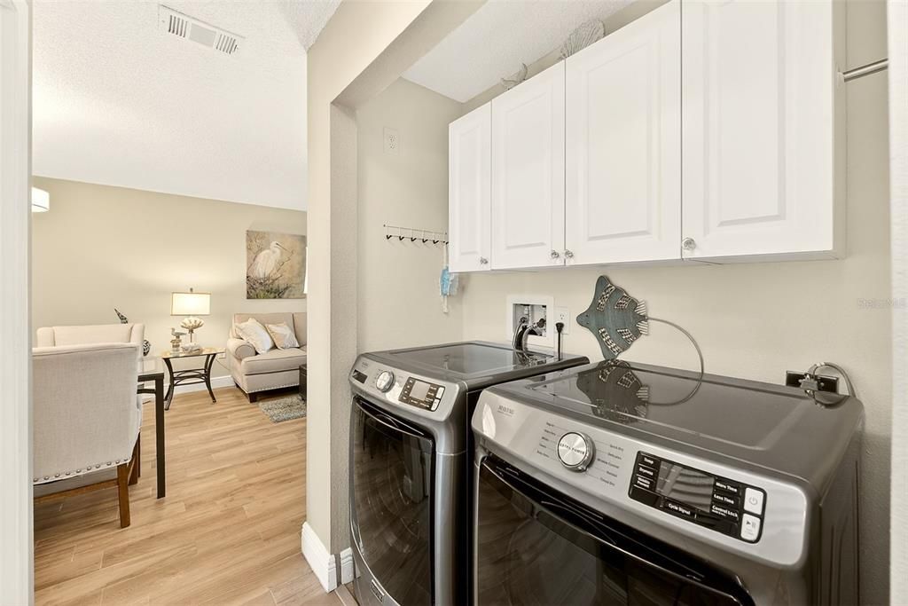 En Venta: $239,000 (2 camas, 2 baños, 910 Pies cuadrados)