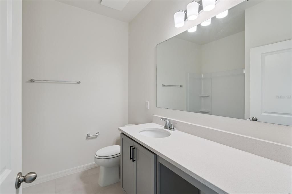 For Rent: $2,300 (4 beds, 2 baths, 1824 Square Feet)