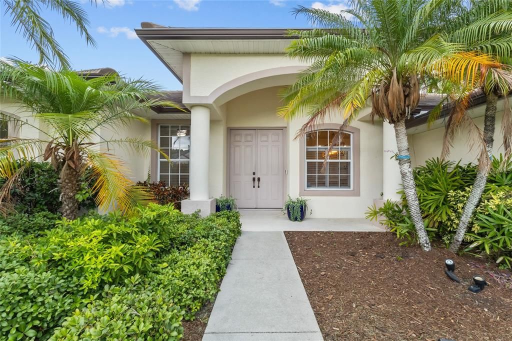 For Sale: $835,000 (4 beds, 3 baths, 2742 Square Feet)