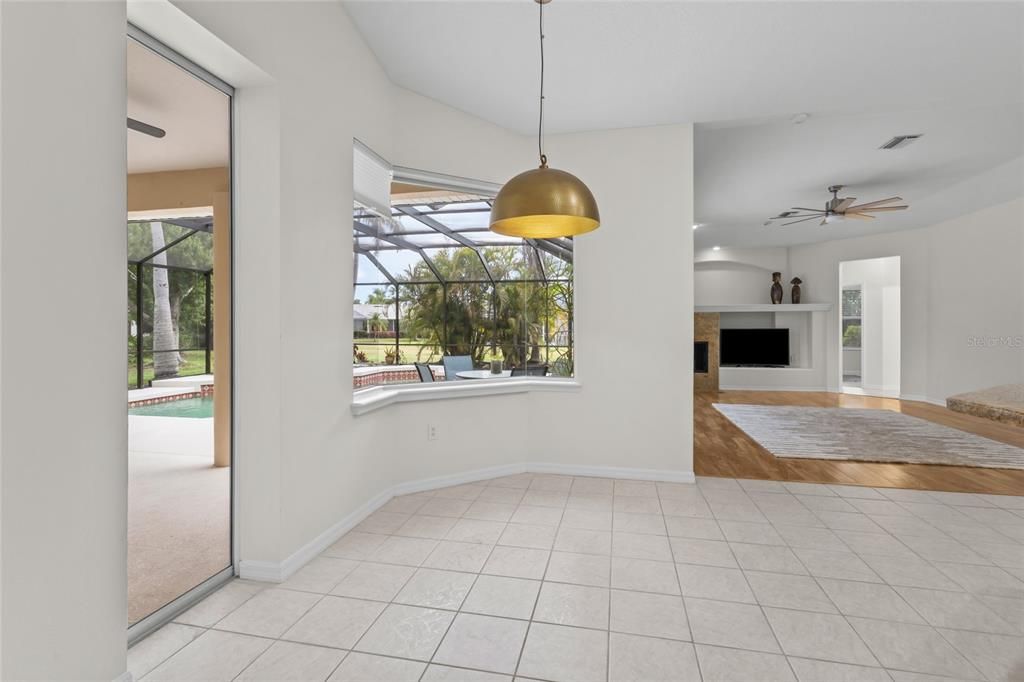 For Sale: $835,000 (4 beds, 3 baths, 2742 Square Feet)