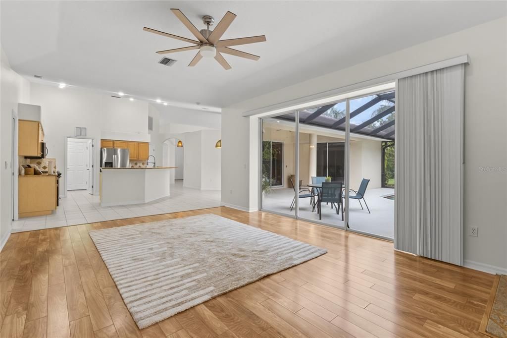For Sale: $835,000 (4 beds, 3 baths, 2742 Square Feet)