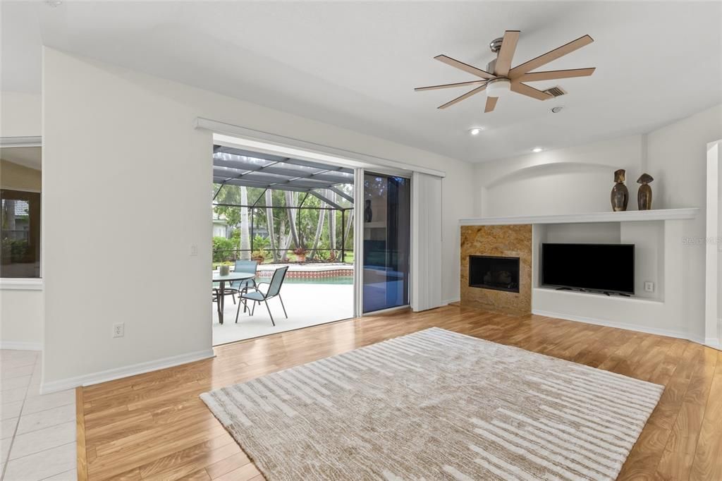 For Sale: $835,000 (4 beds, 3 baths, 2742 Square Feet)