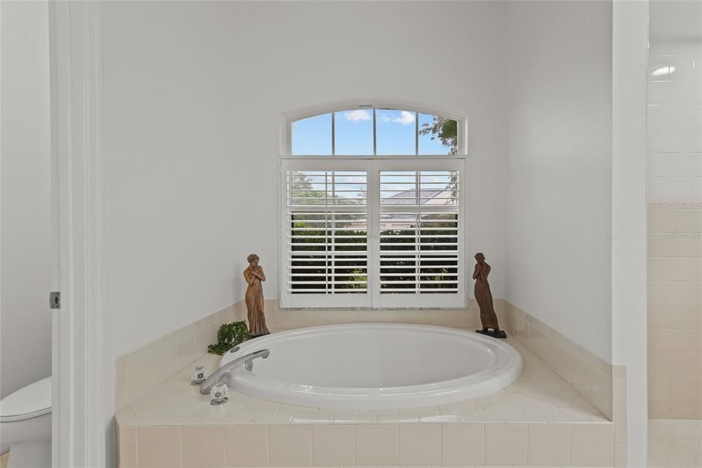 For Sale: $835,000 (4 beds, 3 baths, 2742 Square Feet)