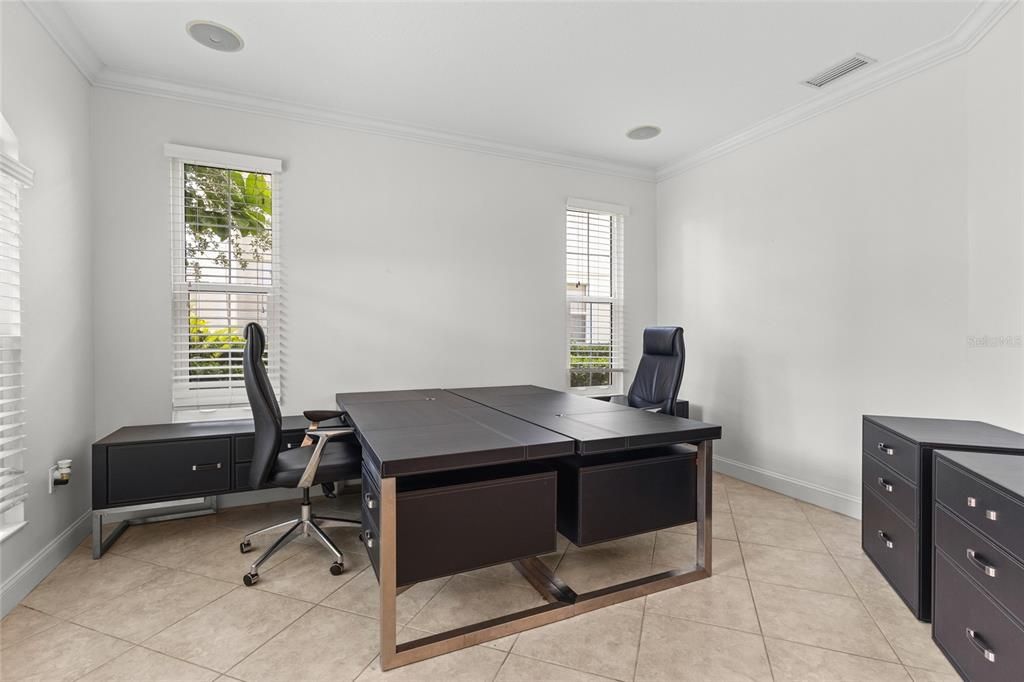 For Sale: $1,099,000 (5 beds, 3 baths, 2960 Square Feet)