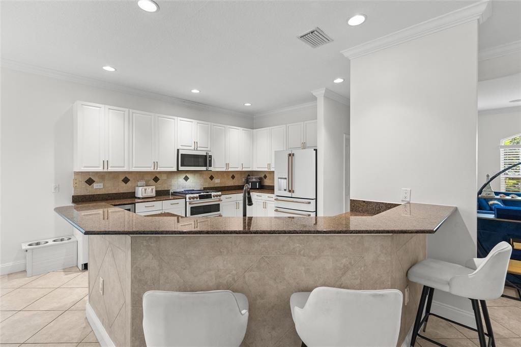 For Sale: $1,099,000 (5 beds, 3 baths, 2960 Square Feet)
