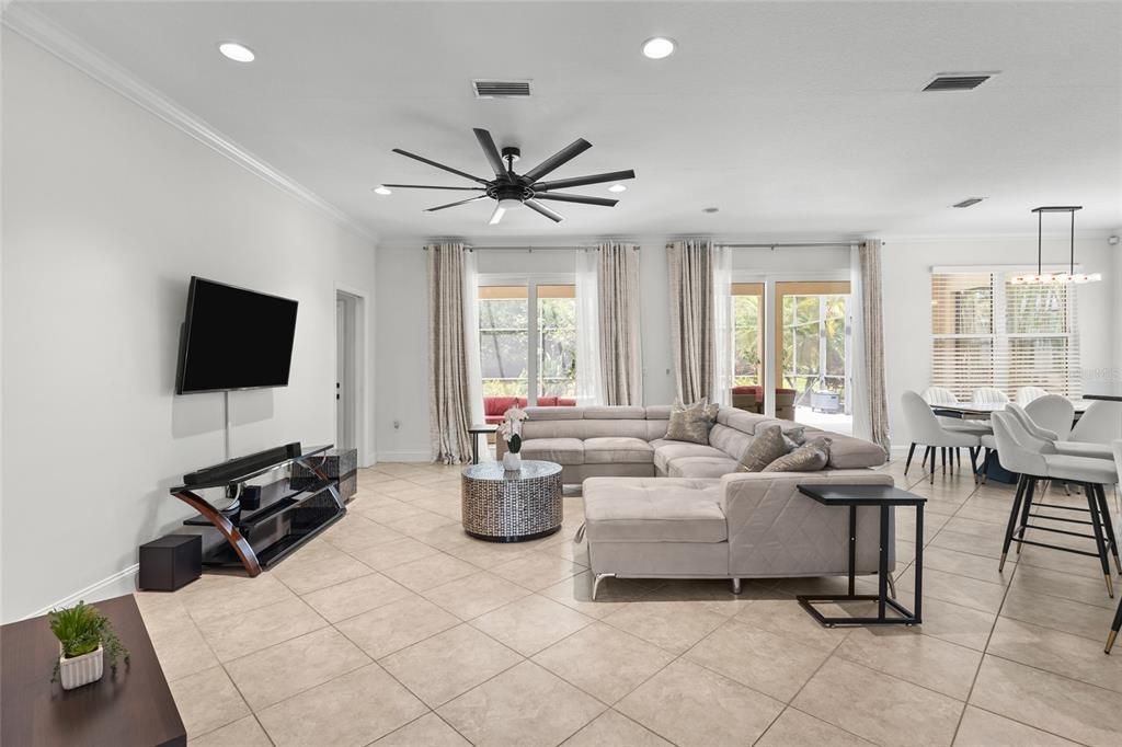For Sale: $1,099,000 (5 beds, 3 baths, 2960 Square Feet)