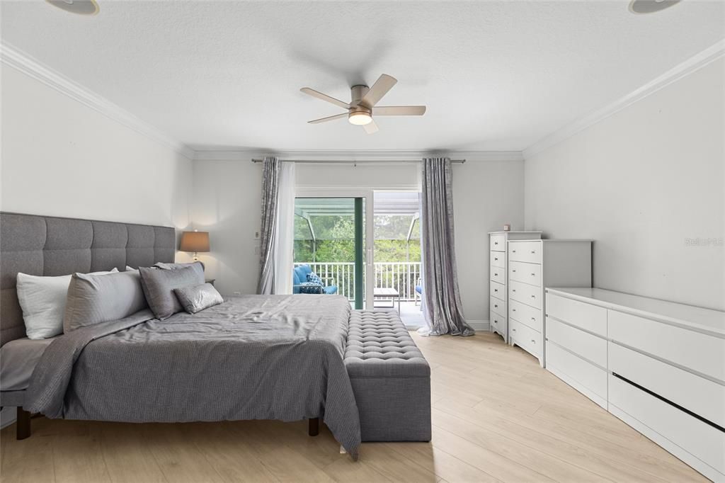 For Sale: $1,099,000 (5 beds, 3 baths, 2960 Square Feet)