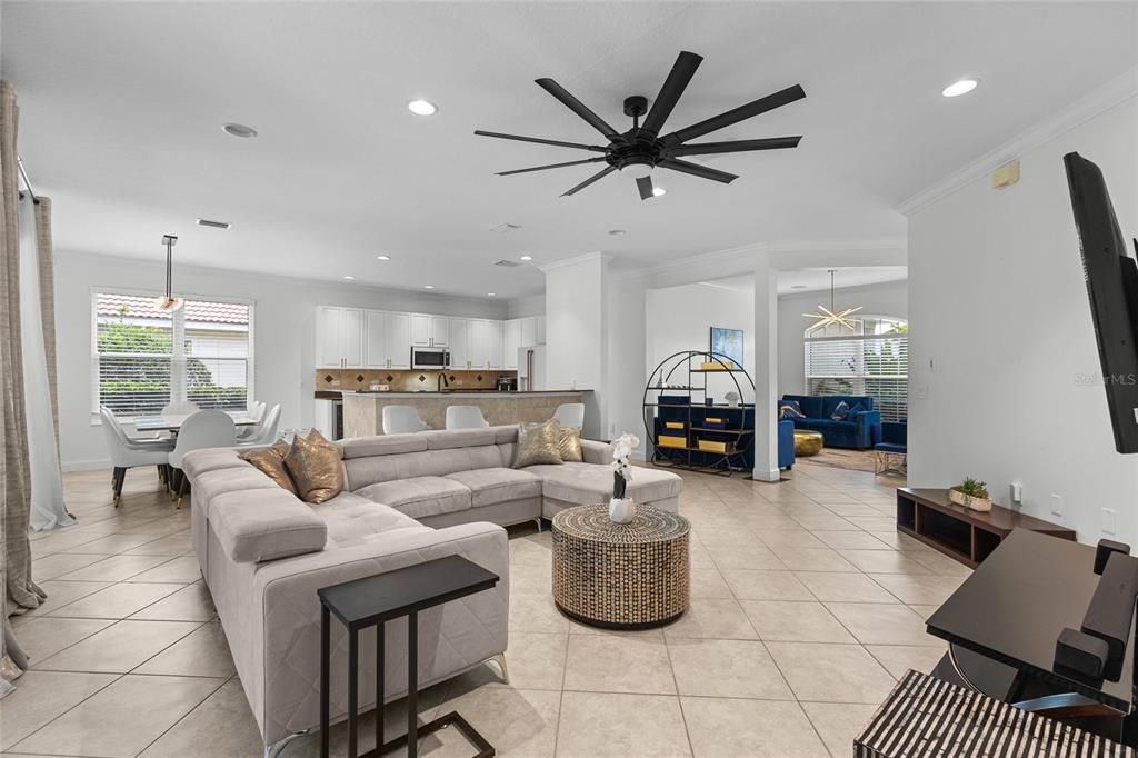 For Sale: $1,099,000 (5 beds, 3 baths, 2960 Square Feet)