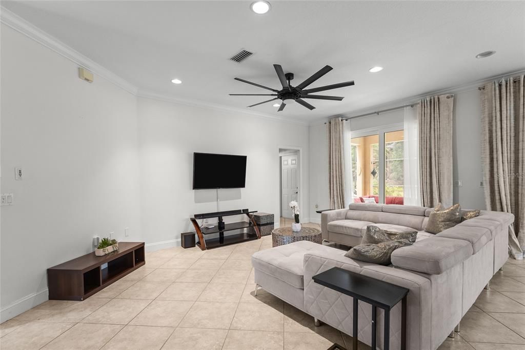For Sale: $1,099,000 (5 beds, 3 baths, 2960 Square Feet)