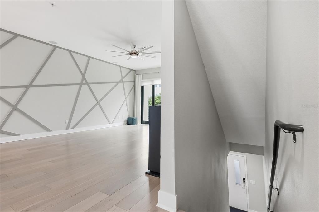 En Venta: $699,900 (3 camas, 3 baños, 1855 Pies cuadrados)