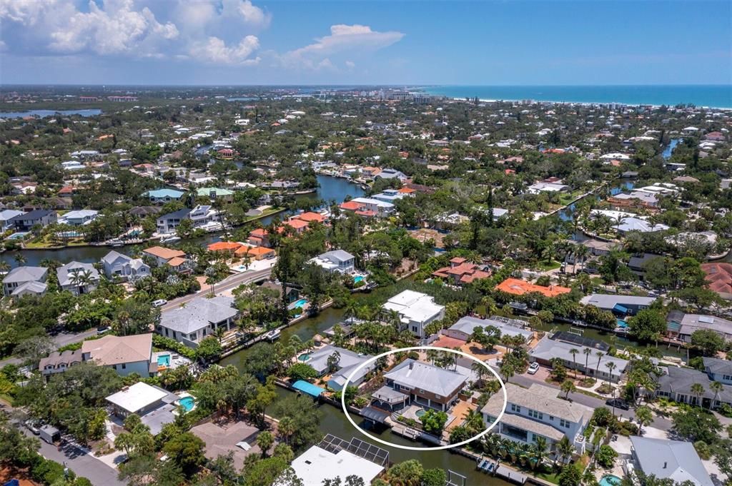На продажу: $1,450,000 (3 спален, 3 ванн, 2500 Квадратных фут)
