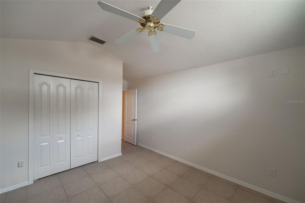 For Sale: $324,900 (2 beds, 2 baths, 1722 Square Feet)