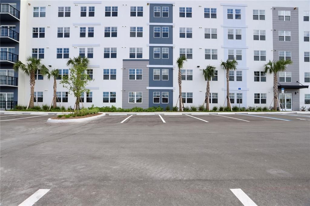 For Rent: $2,100 (2 beds, 2 baths, 1085 Square Feet)