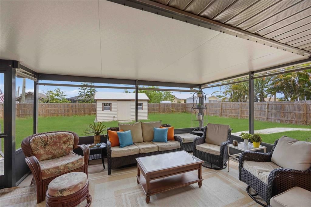 For Sale: $279,900 (2 beds, 2 baths, 1169 Square Feet)