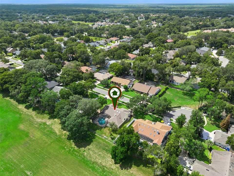 En Venta: $650,000 (4 camas, 2 baños, 2358 Pies cuadrados)