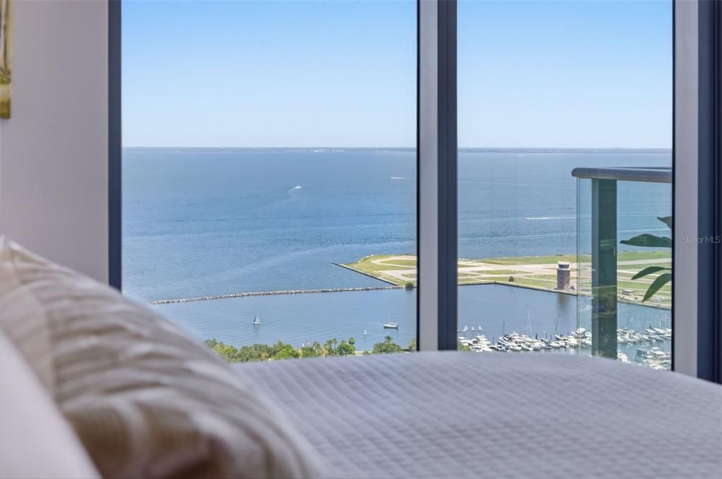For Sale: $2,000,000 (2 beds, 2 baths, 1522 Square Feet)
