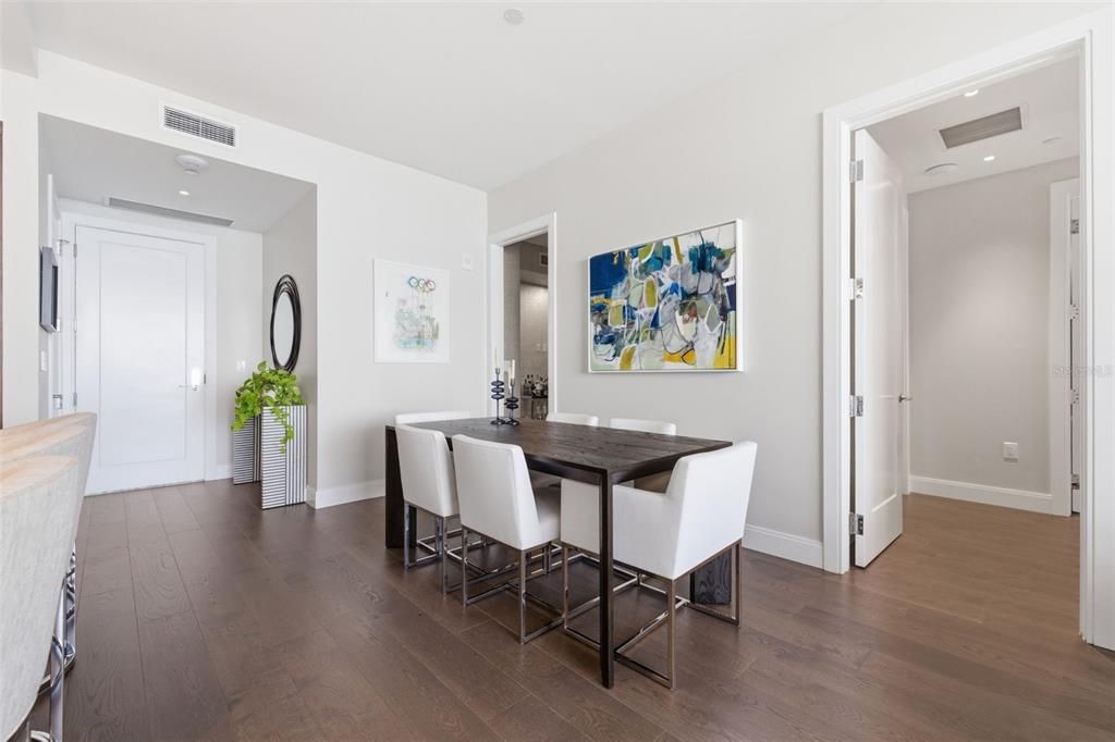 For Sale: $2,000,000 (2 beds, 2 baths, 1522 Square Feet)