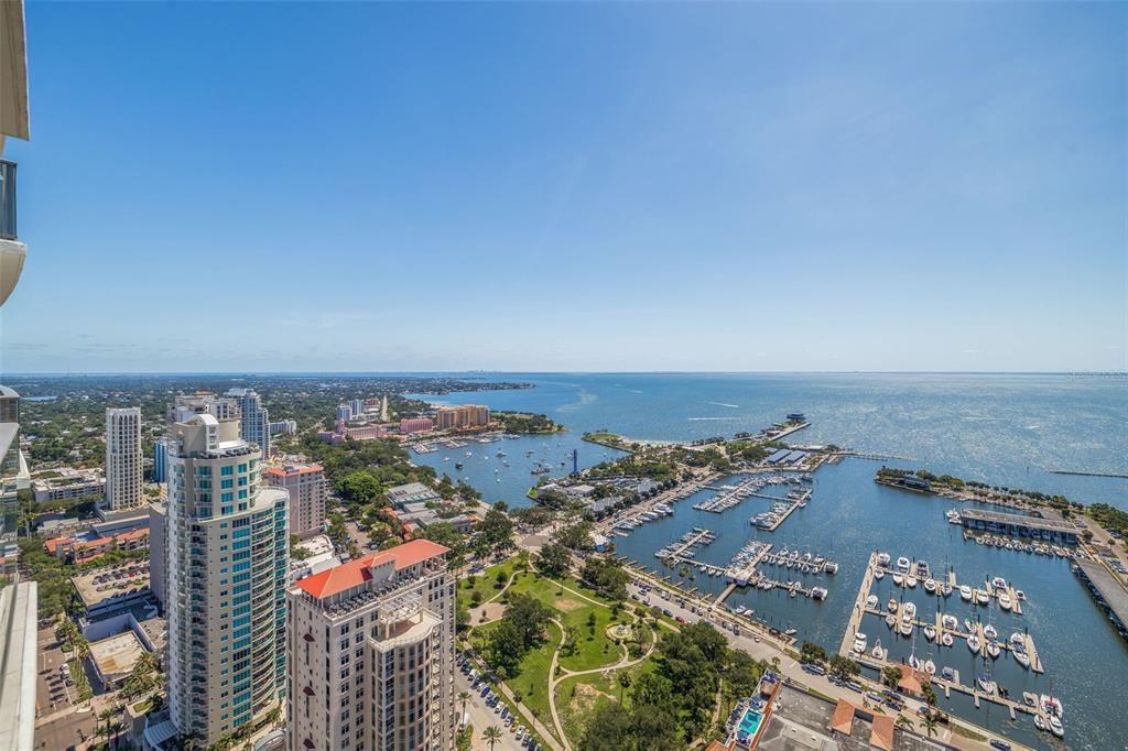 For Sale: $2,000,000 (2 beds, 2 baths, 1522 Square Feet)