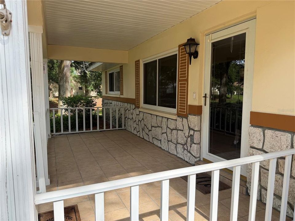 En Venta: $137,900 (2 camas, 2 baños, 1368 Pies cuadrados)