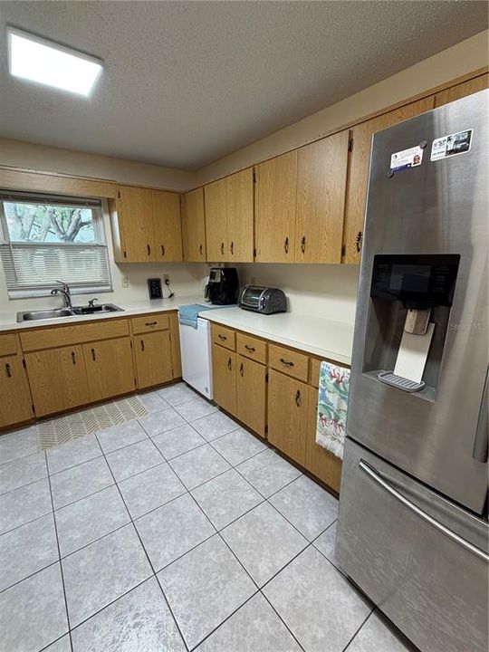 En Venta: $137,900 (2 camas, 2 baños, 1368 Pies cuadrados)