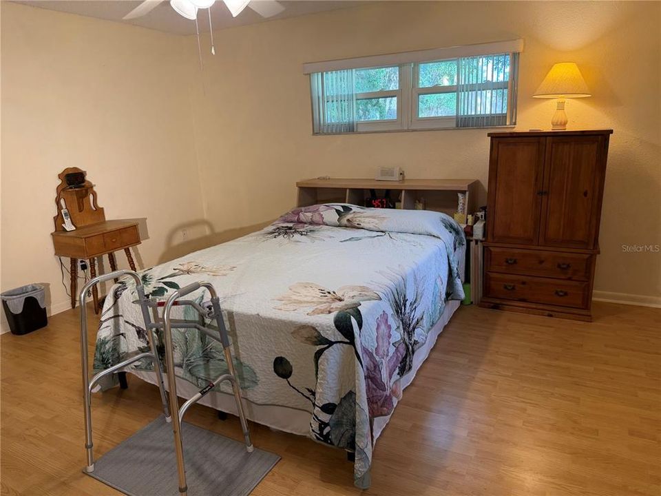 En Venta: $137,900 (2 camas, 2 baños, 1368 Pies cuadrados)