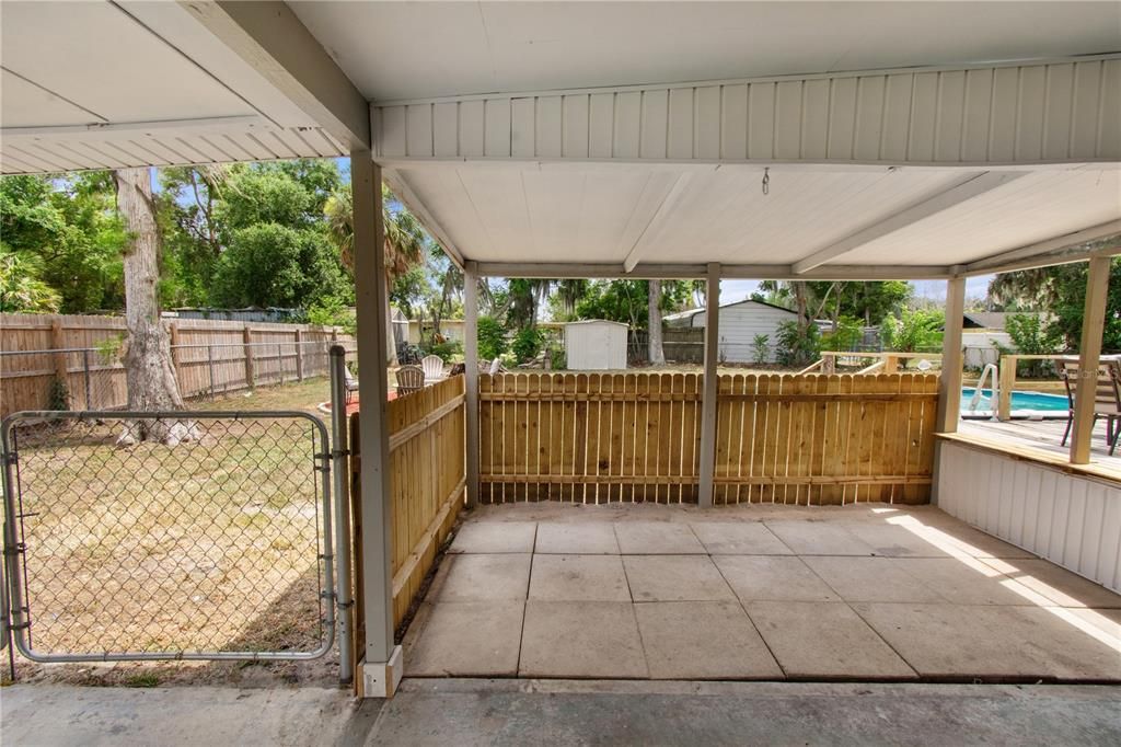 Active With Contract: $220,000 (3 beds, 1 baths, 1010 Square Feet)