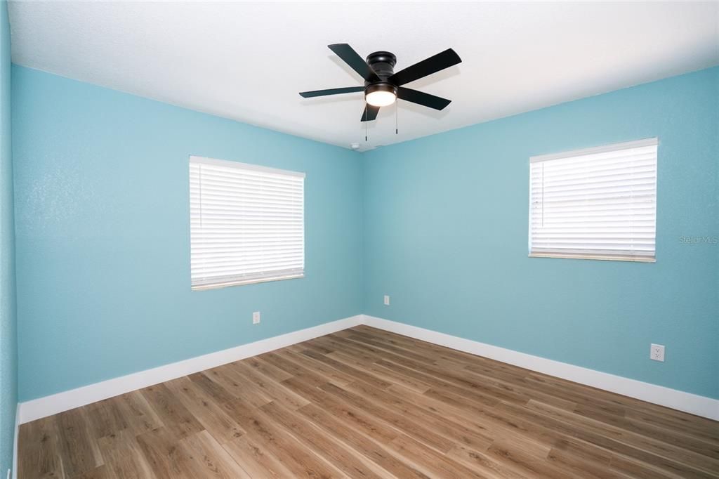 For Sale: $399,000 (4 beds, 2 baths, 1748 Square Feet)