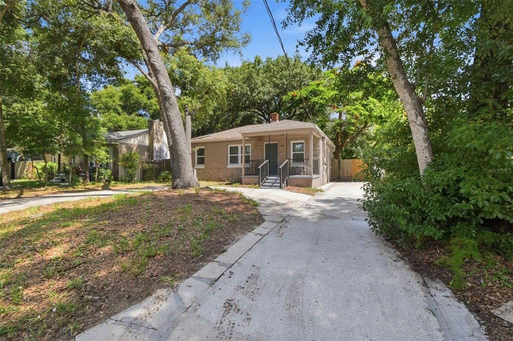 En Venta: $304,999 (3 camas, 2 baños, 910 Pies cuadrados)
