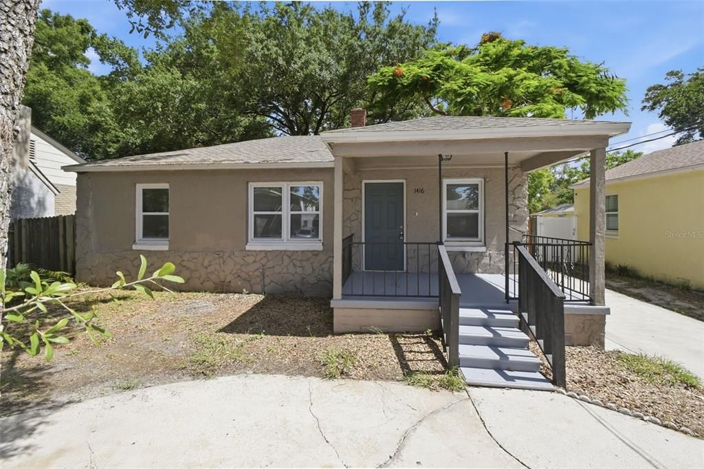 En Venta: $304,999 (3 camas, 2 baños, 910 Pies cuadrados)