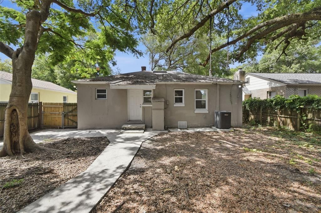 En Venta: $304,999 (3 camas, 2 baños, 910 Pies cuadrados)