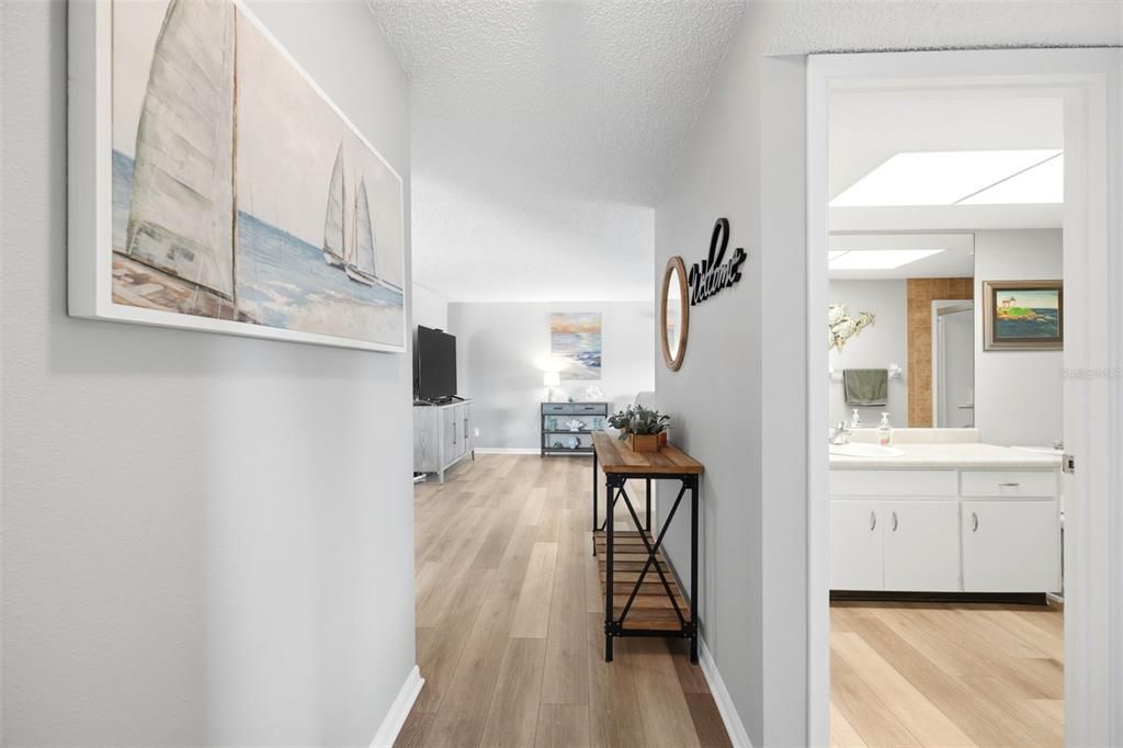 На продажу: $179,900 (2 спален, 2 ванн, 1148 Квадратных фут)