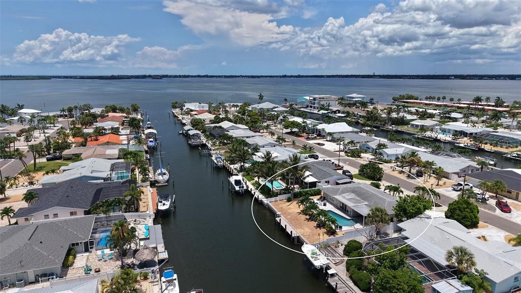 En Venta: $1,050,000 (3 camas, 2 baños, 1701 Pies cuadrados)