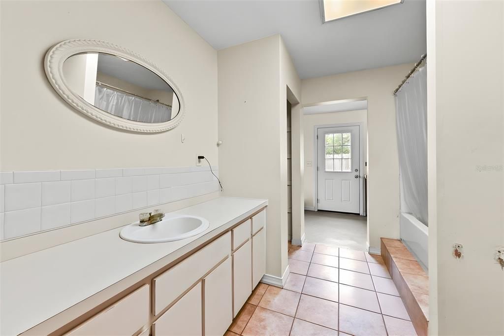 En Venta: $899,000 (7 camas, 5 baños, 5432 Pies cuadrados)