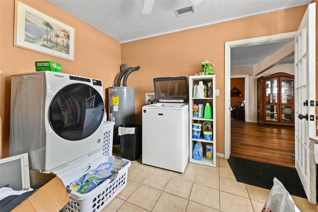 En Venta: $899,000 (7 camas, 5 baños, 5432 Pies cuadrados)