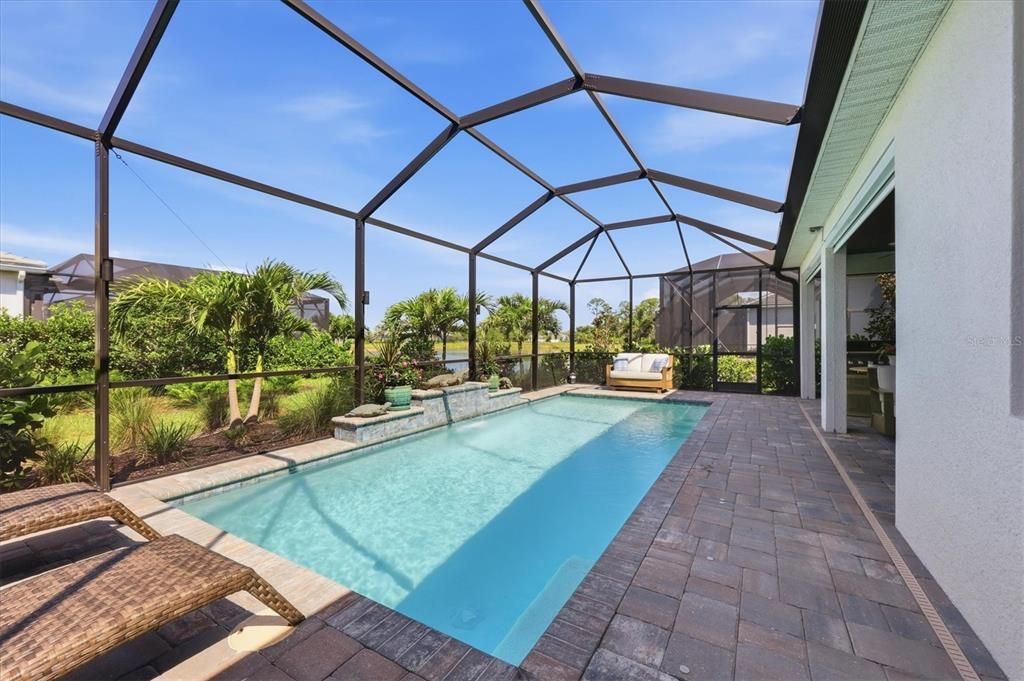 For Sale: $815,000 (3 beds, 3 baths, 2209 Square Feet)