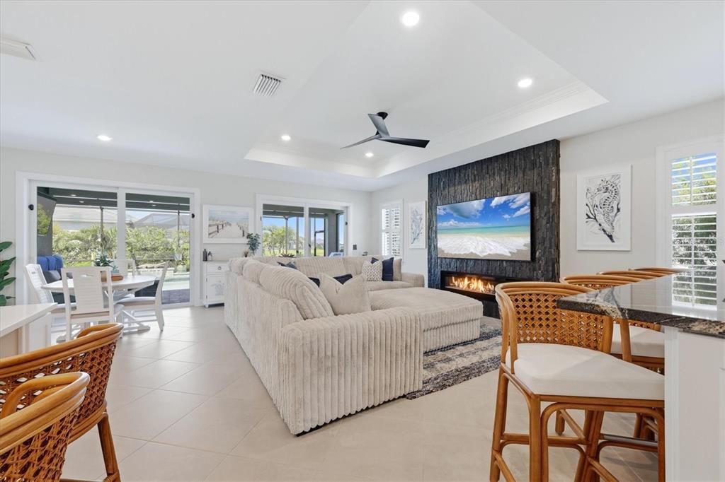 For Sale: $815,000 (3 beds, 3 baths, 2209 Square Feet)