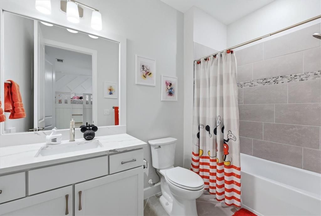 For Sale: $815,000 (3 beds, 3 baths, 2209 Square Feet)