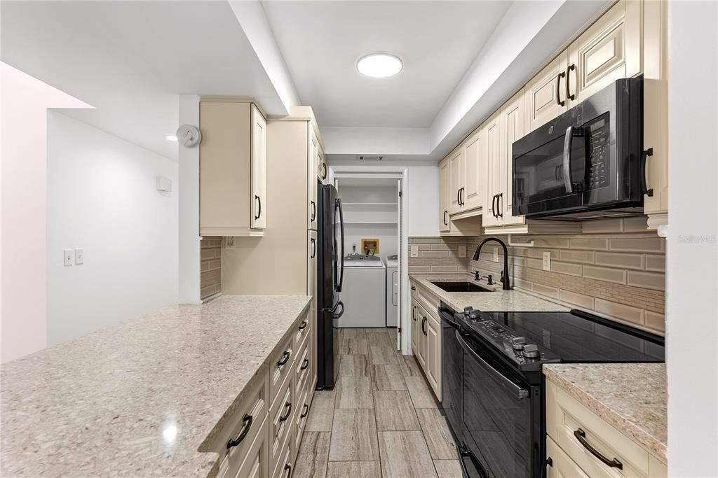 En Venta: $225,000 (2 camas, 2 baños, 1176 Pies cuadrados)