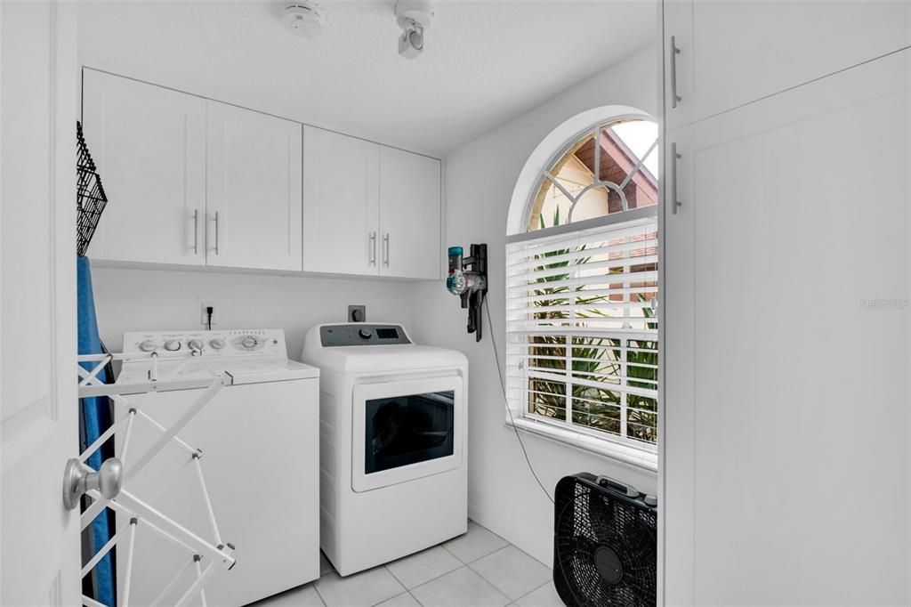 For Sale: $449,900 (3 beds, 3 baths, 1754 Square Feet)