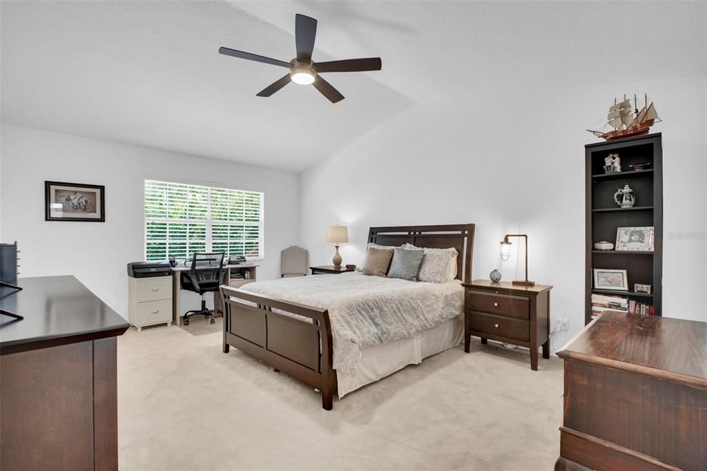 For Sale: $449,900 (3 beds, 3 baths, 1754 Square Feet)