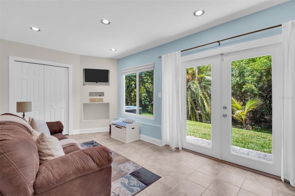 For Sale: $449,900 (3 beds, 3 baths, 1754 Square Feet)