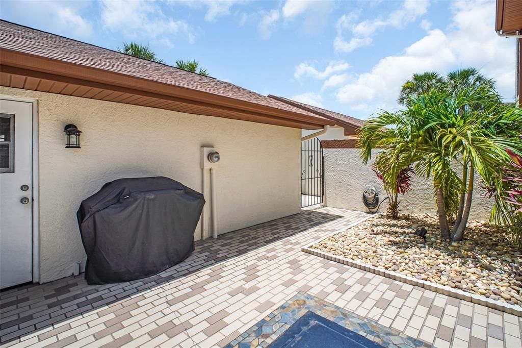 For Sale: $449,900 (3 beds, 3 baths, 1754 Square Feet)