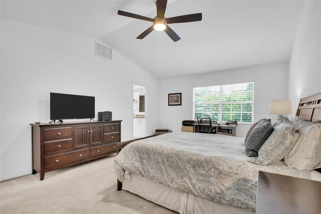 For Sale: $449,900 (3 beds, 3 baths, 1754 Square Feet)