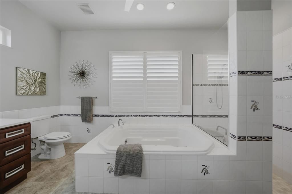 En Venta: $1,399,000 (4 camas, 4 baños, 3194 Pies cuadrados)