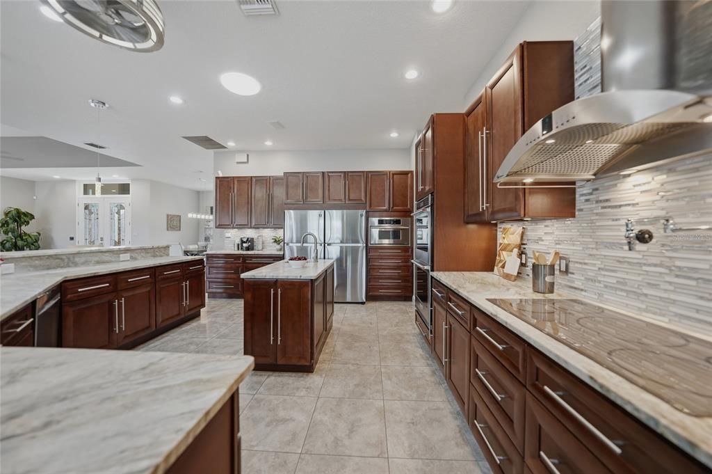 En Venta: $1,399,000 (4 camas, 4 baños, 3194 Pies cuadrados)