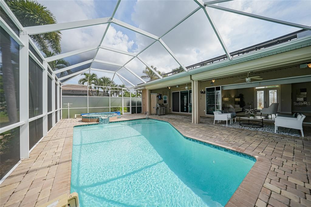 En Venta: $1,399,000 (4 camas, 4 baños, 3194 Pies cuadrados)