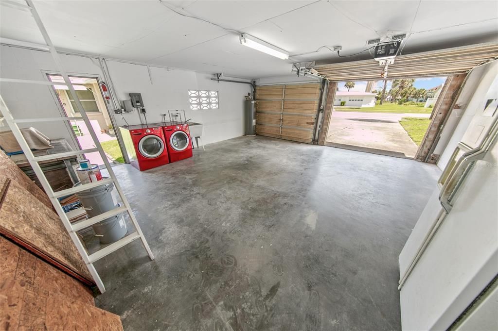 En Venta: $399,900 (4 camas, 2 baños, 1642 Pies cuadrados)