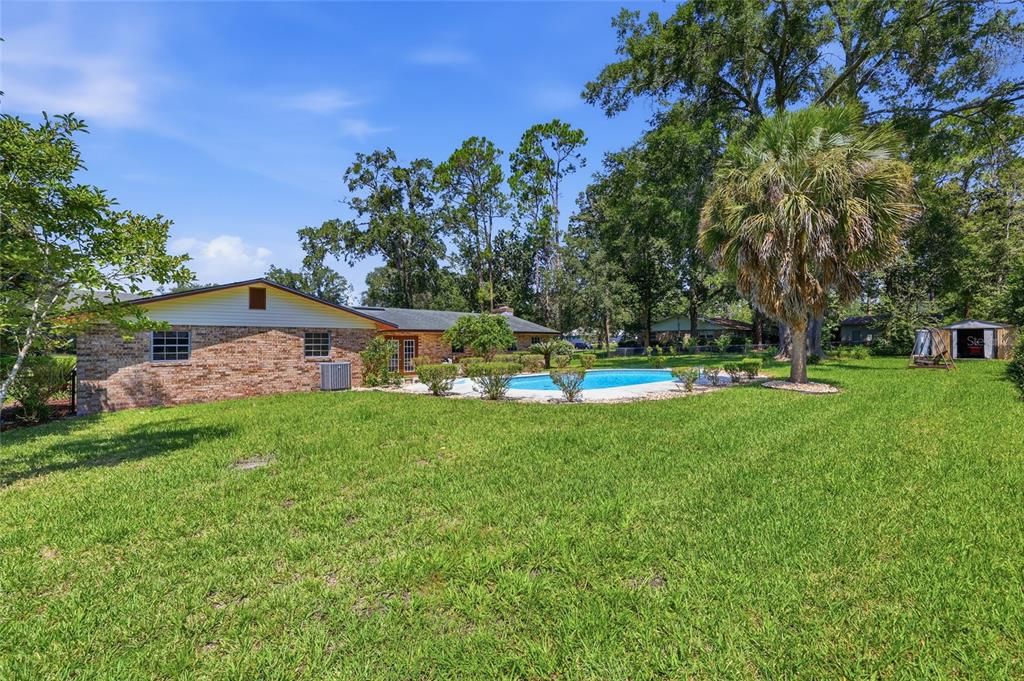 For Sale: $349,999 (3 beds, 2 baths, 2367 Square Feet)