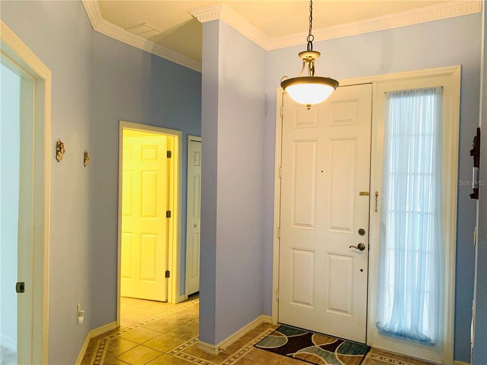 For Sale: $330,000 (3 beds, 2 baths, 1721 Square Feet)